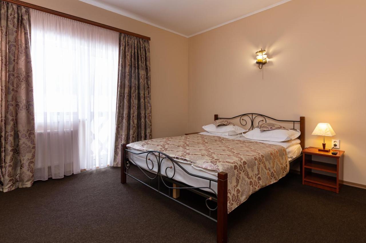 Panska Rovin Hotel Mohnate Экстерьер фото